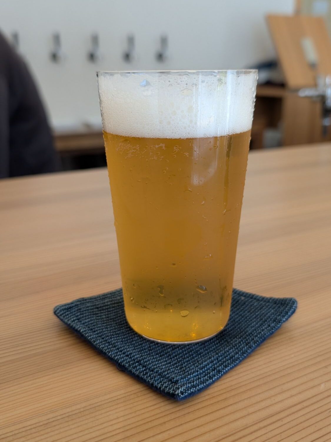Beer Room Torikago White Sparrow Michishiba