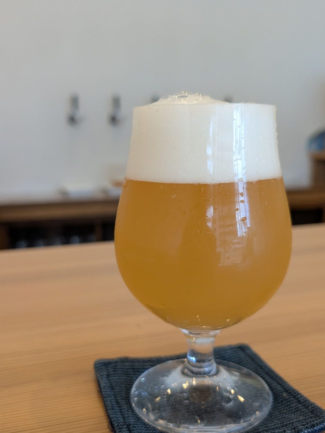Beer Room Torikago White Sparrow Koganeuo